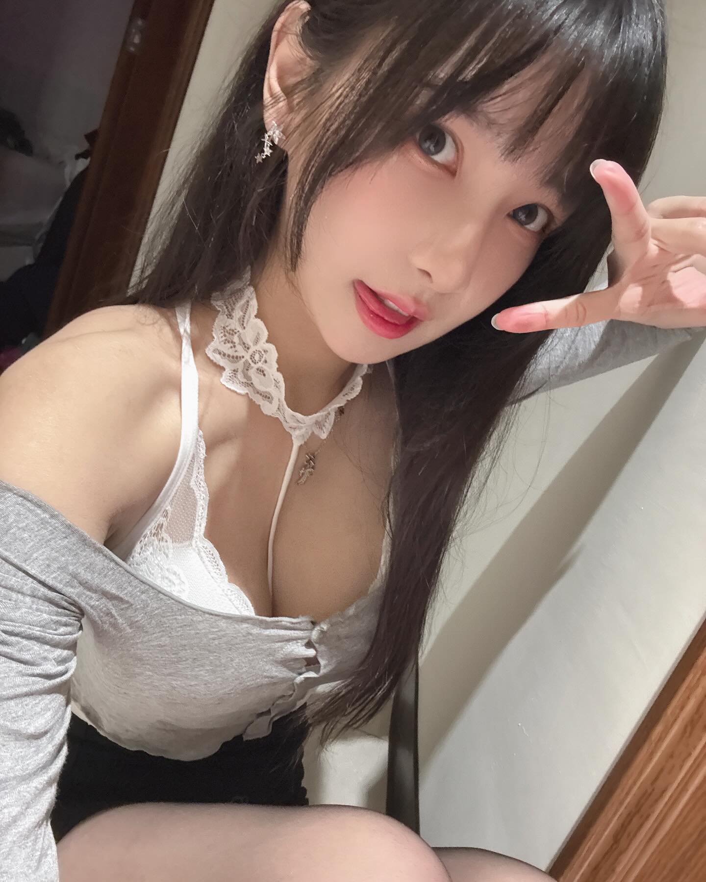 佛蒙特州留学生约炮约爱加line：wt8135