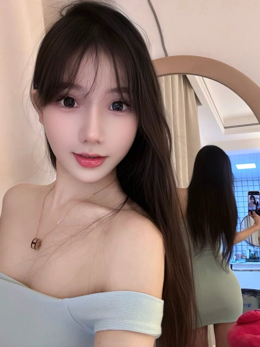 留学生约炮约爱加line：qj98877可上门