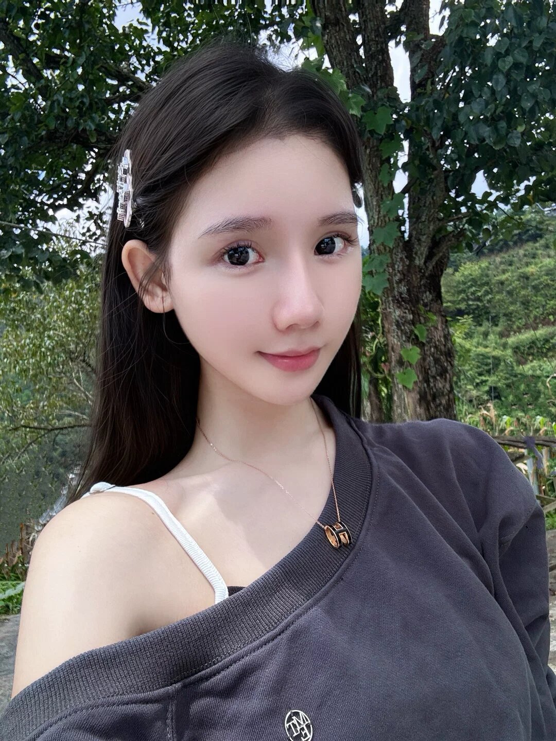 留学生约炮约爱加line：qj98877可上门
