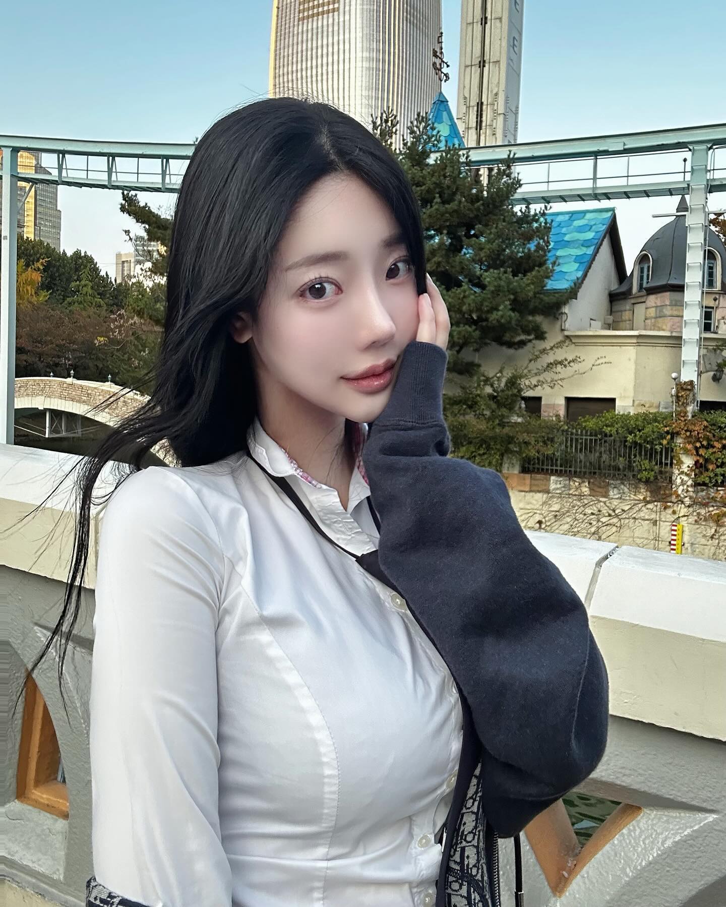 留学生约炮约爱加line：qj98877可上门