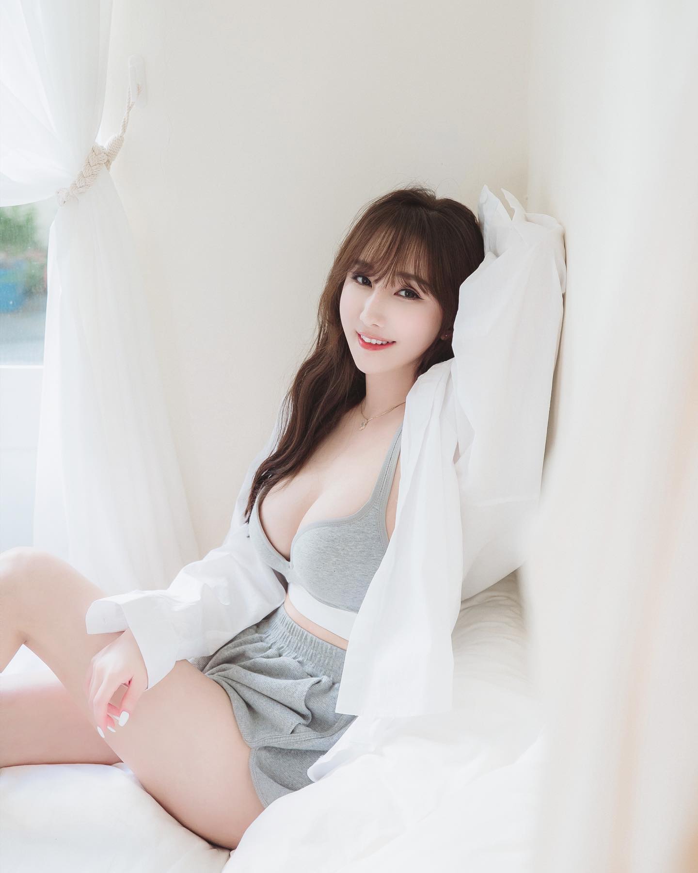 留学生约炮加LINE: wt8135 可上门