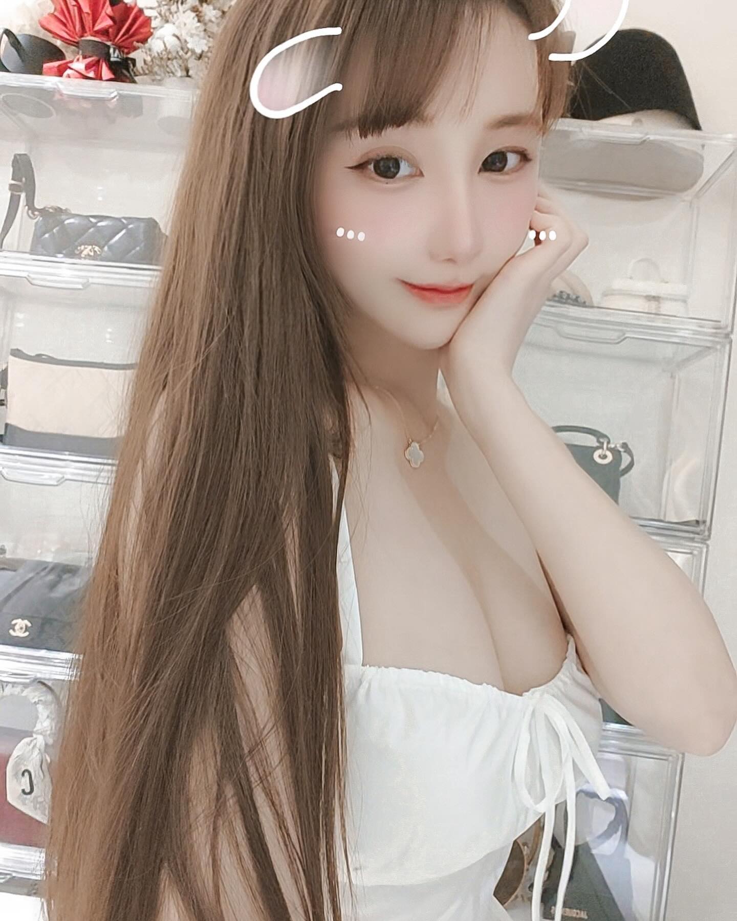 留学生约爱约炮加LINE: wt8135 可上门了